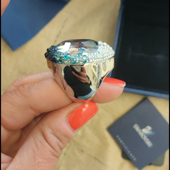 SWAROVSKI hyacinth blue ring - Picture 7 of 16